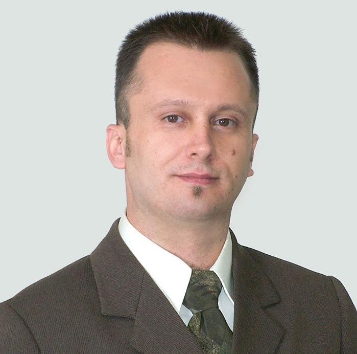 Dr. Nikola Staykov