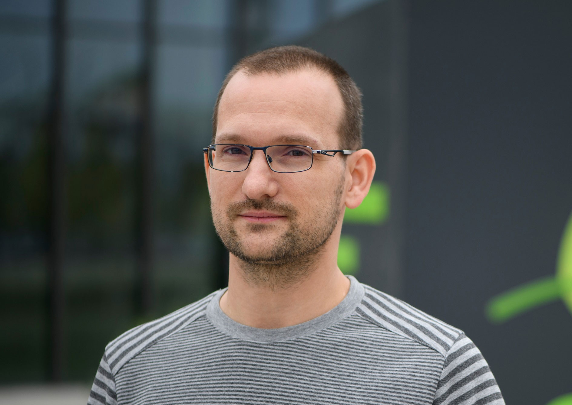 Dr. Veselin Petrov